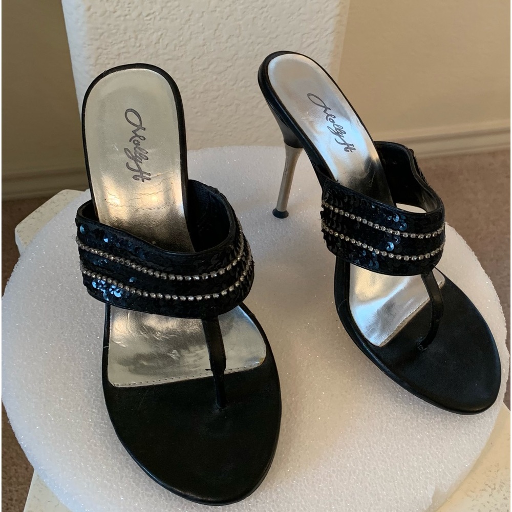 Women's shoes